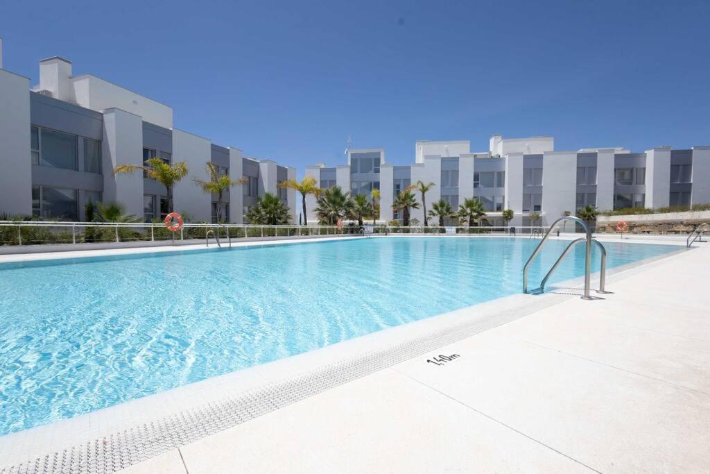 Apartment Perfect 3 Bed In Le Mirage With Seaview Rdr313