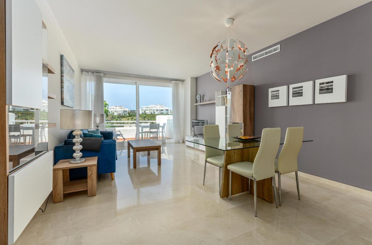 Alcazaba Lagoon 2425 Luxury Private Apartment Estepona