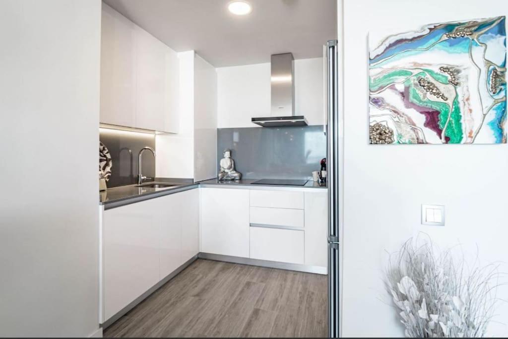 Perfect 3 Bed In Le Mirage With Seaview Rdr313 Estepona