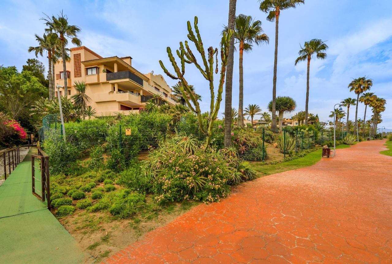 Costalita Rooftop Apartment Estepona