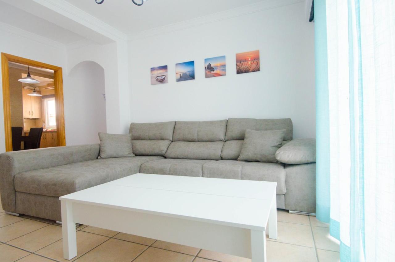 El Pescador-where Art And Meet Apartment
