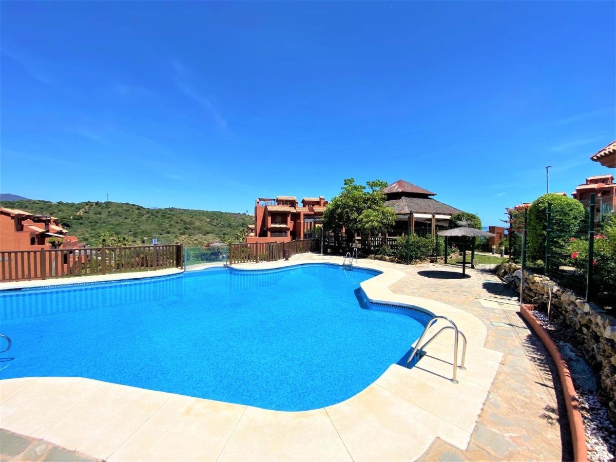 Sea View Penthouse With Hot Tub - Casa Bella Vista, Buenas Noches , Apartamento Estepona