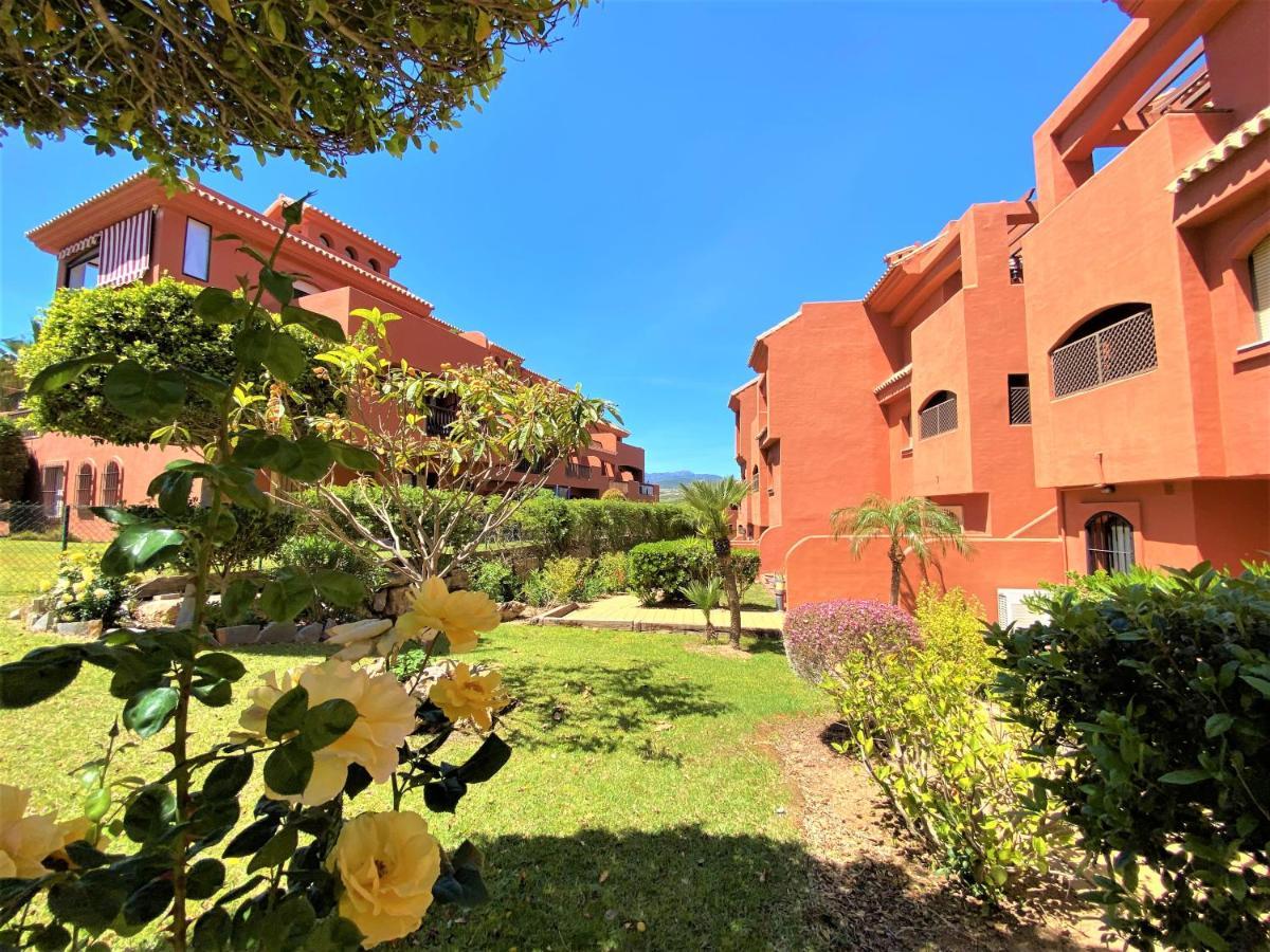 Sea View Penthouse With Hot Tub - Casa Bella Vista, Buenas Noches , Apartment Estepona