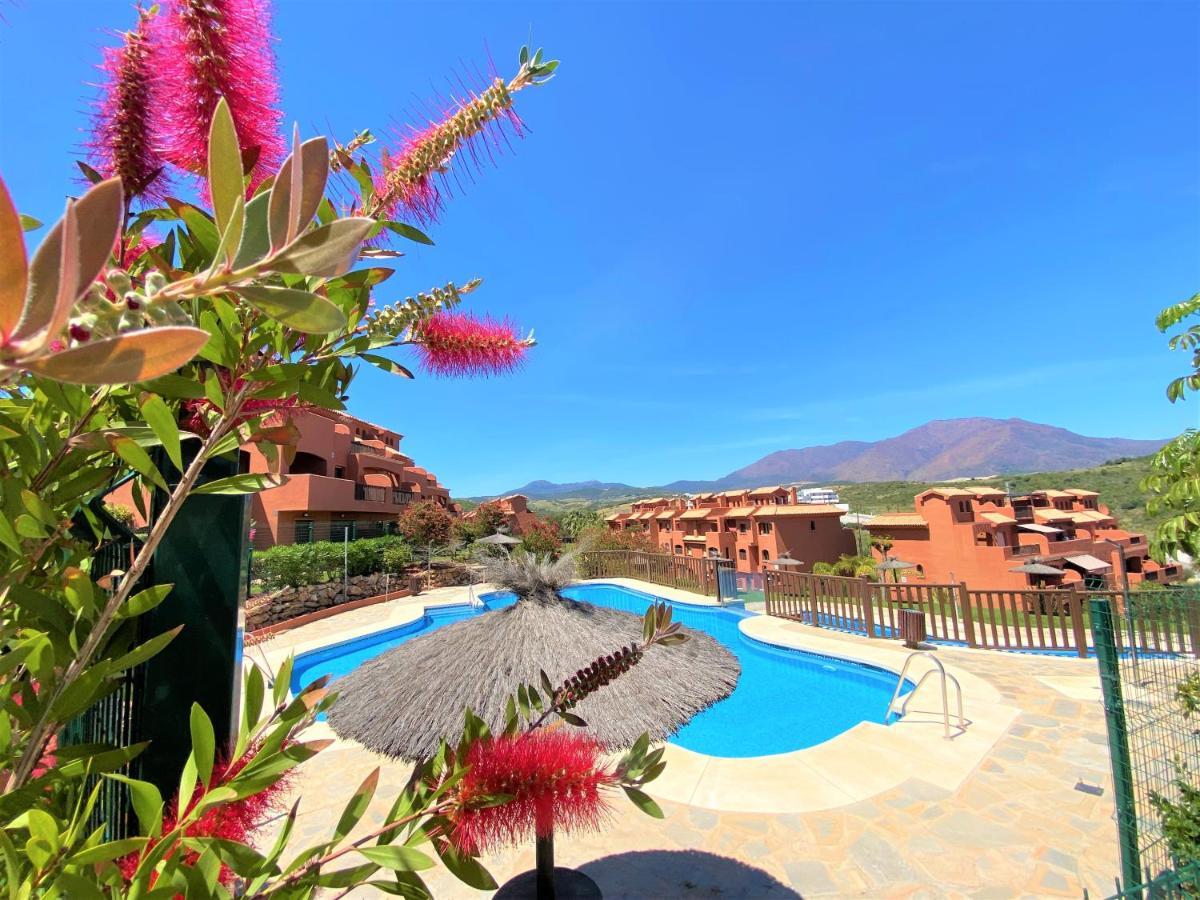 Sea View Penthouse With Hot Tub - Casa Bella Vista, Buenas Noches , Apartamento Estepona