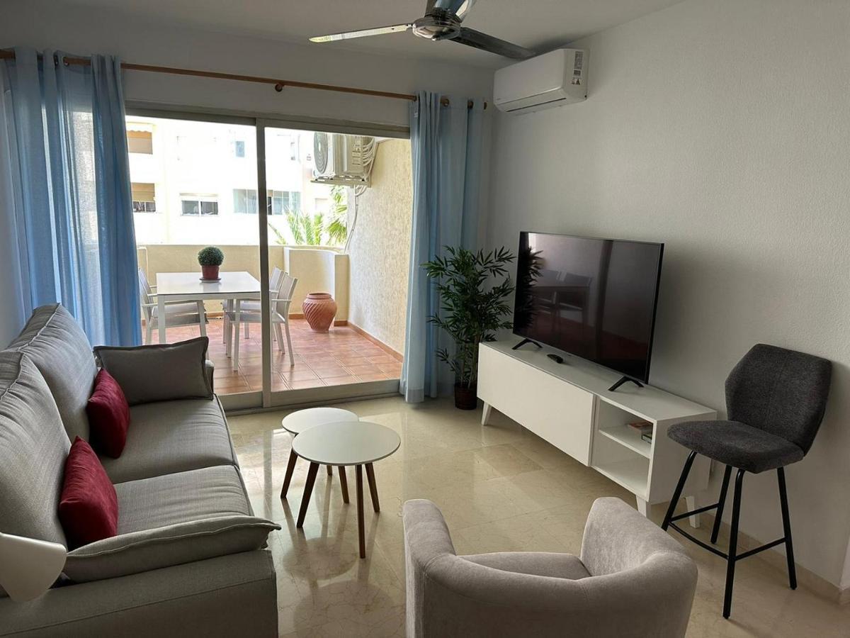 Costa Apartment