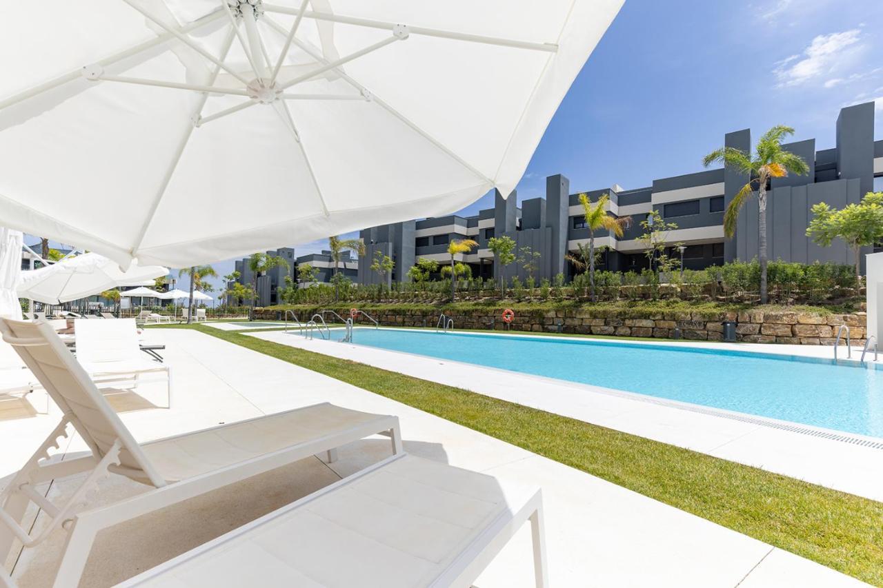 Modern Highend Oasis W/sea Views Apartamento Estepona