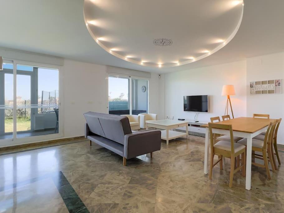 Estepona, Casa De Lujo Con Vistas Al Mar Estepona