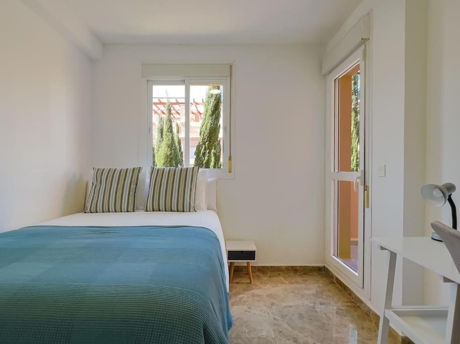Estepona, Casa De Lujo Con Vistas Al Mar