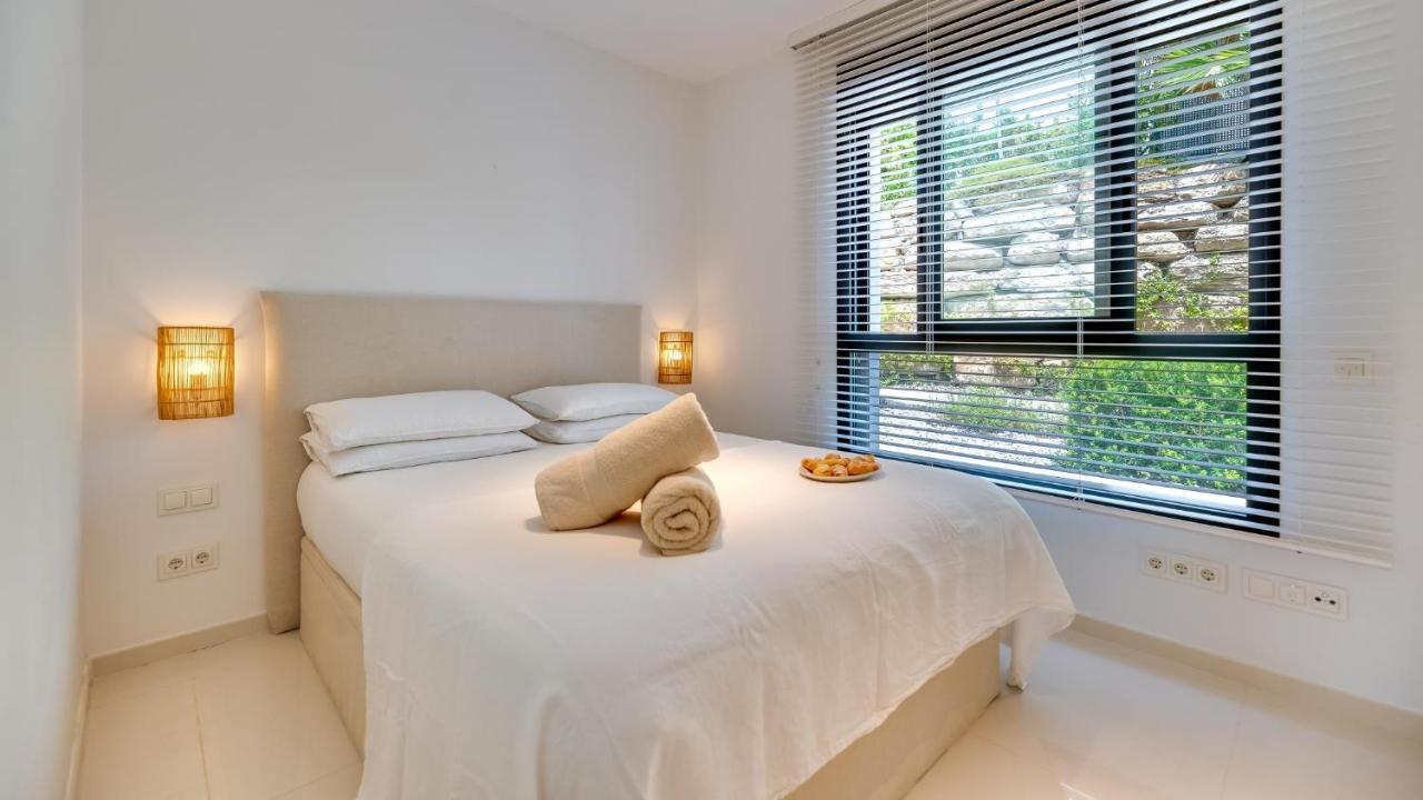 Amazing Ultra Modern Oasis In Atalaya Appartement Estepona