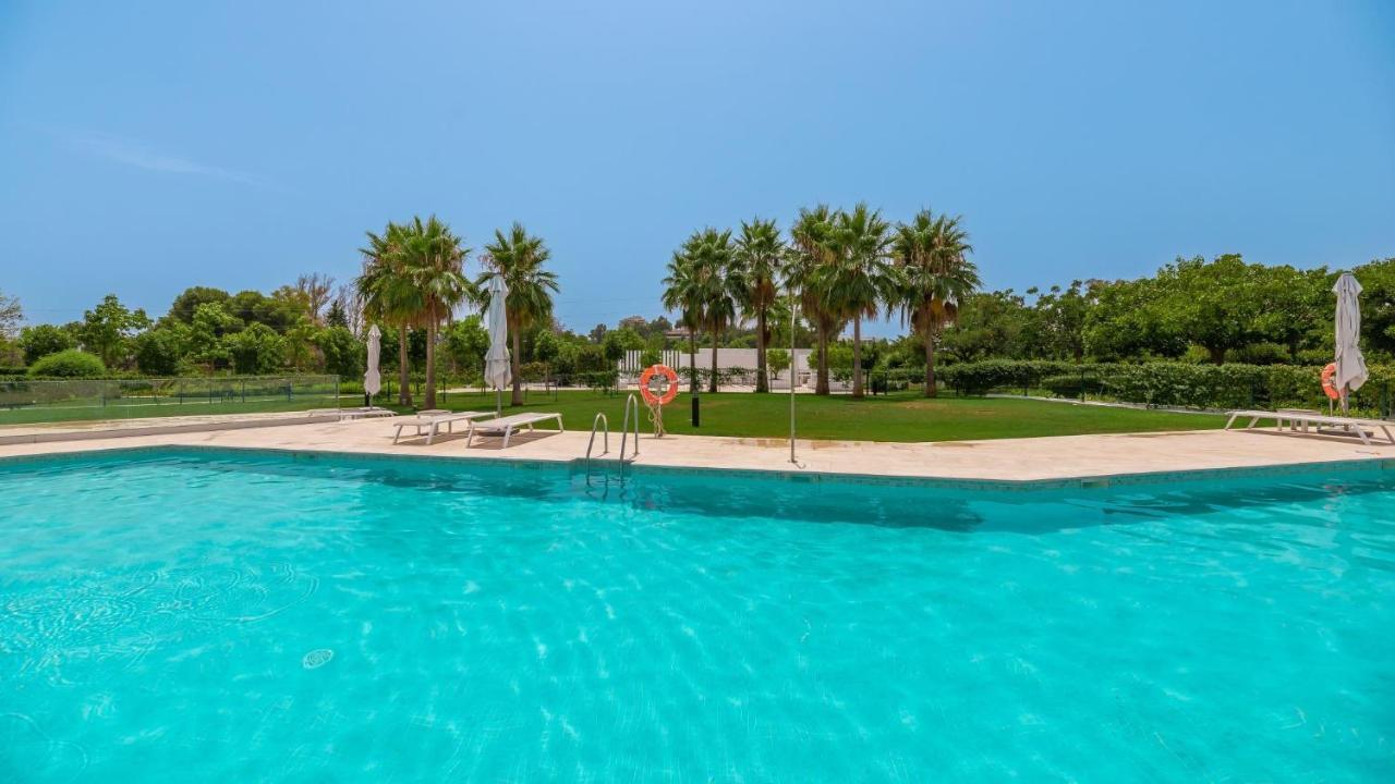 Amazing Ultra Modern Oasis In Atalaya Estepona