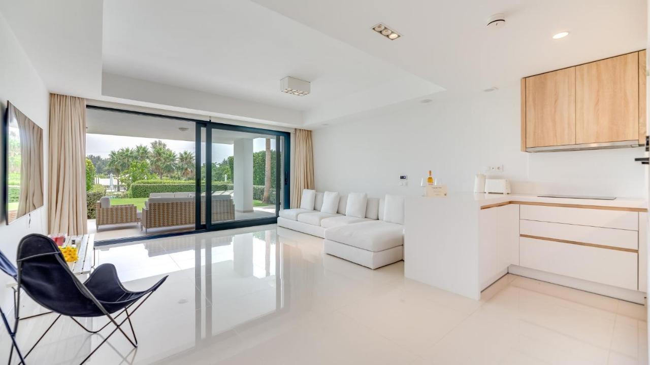 Amazing Ultra Modern Oasis In Atalaya