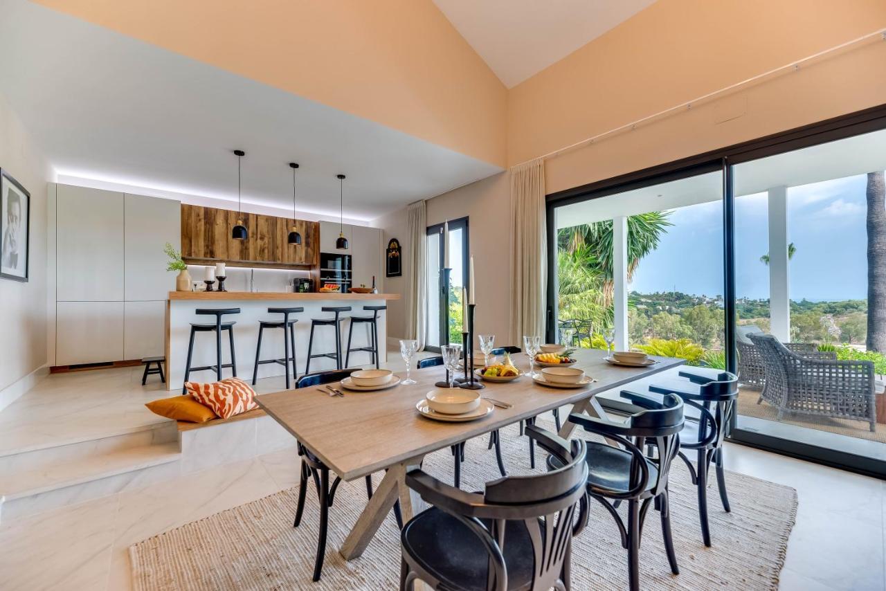 Apartment Renovated 4bdrm Luxury - Frontline Golf *