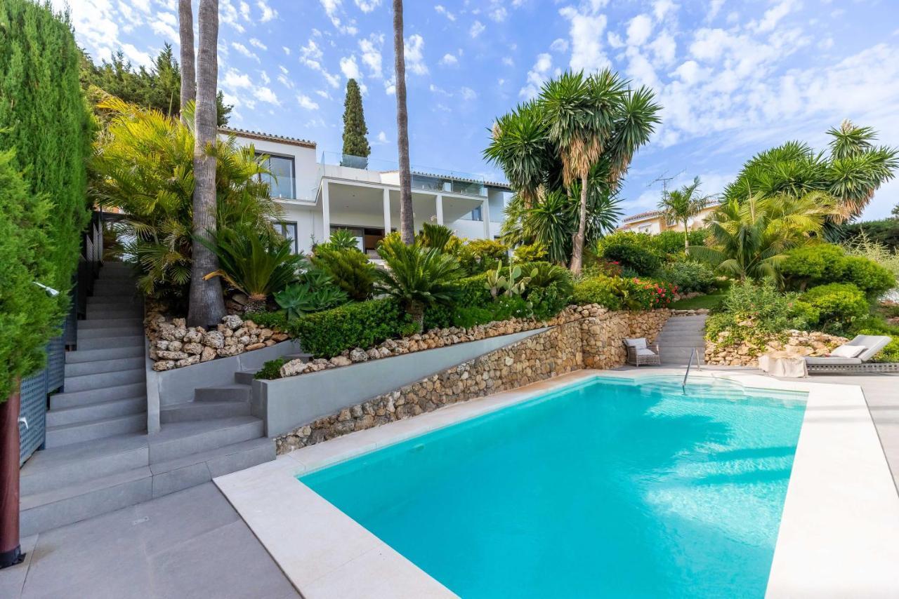 Renovated 4bdrm Luxury - Frontline Golf Apartment *