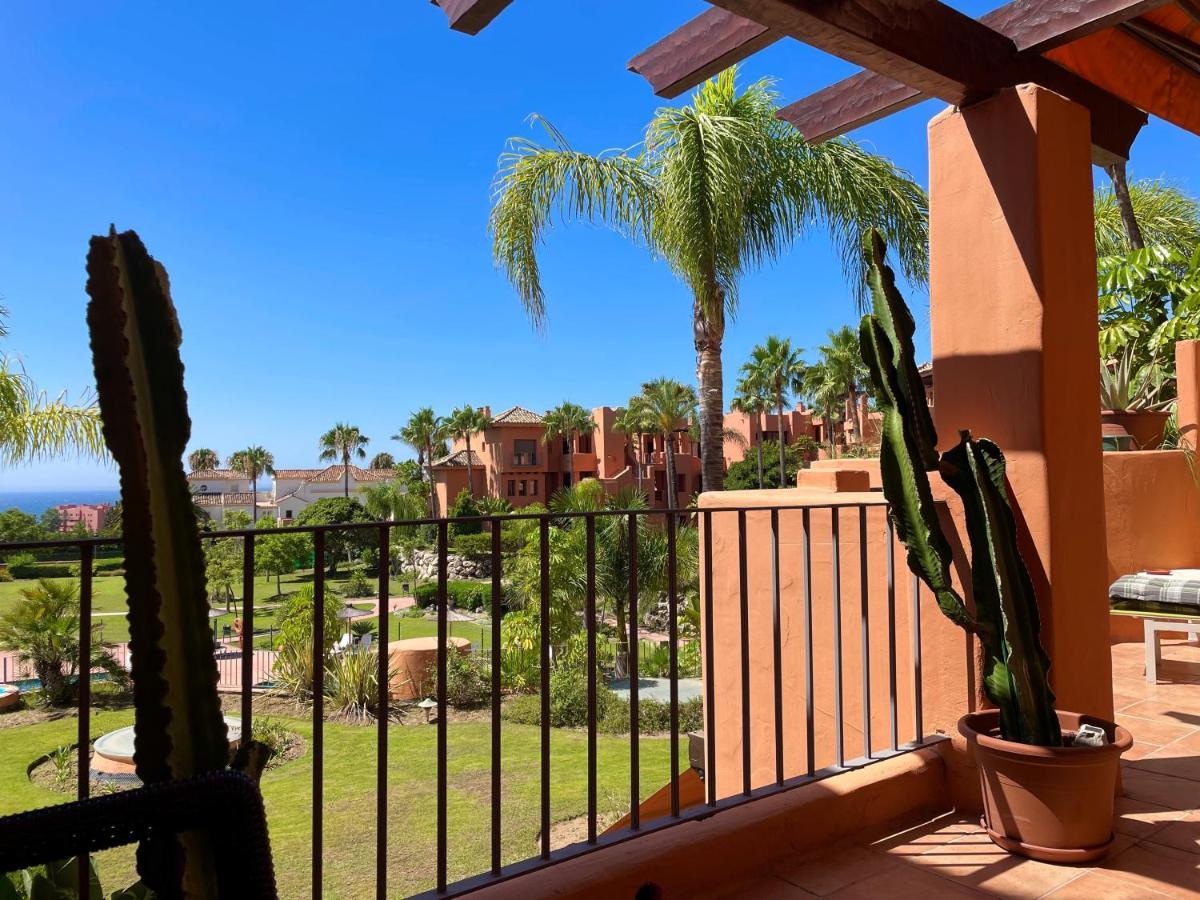 Sotoserena Pools & Tropical Garden With Sea View Apartment