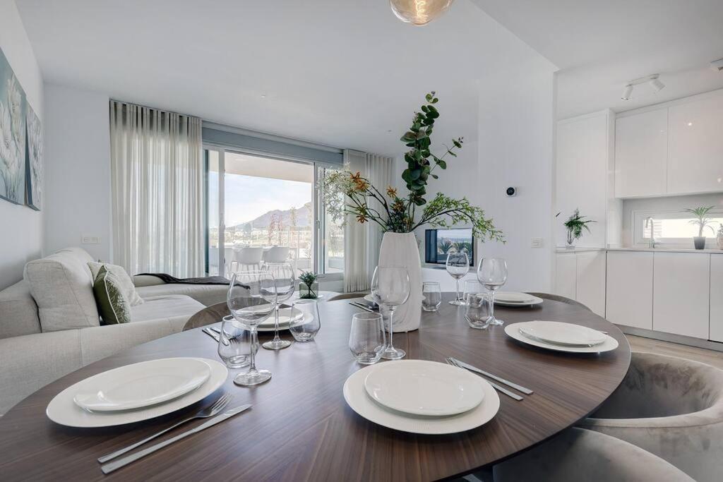 Apartment Three-bedroom In
