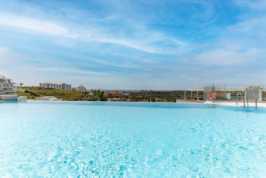 Apartment Three-bedroom In Estepona