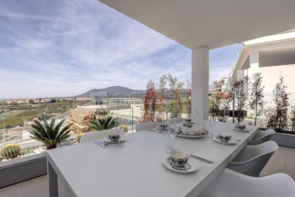Three-bedroom In Apartment *