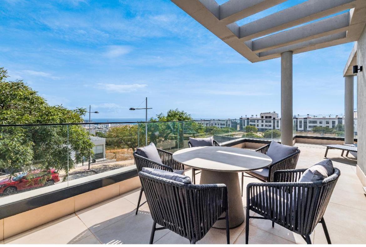 Modern With Views *