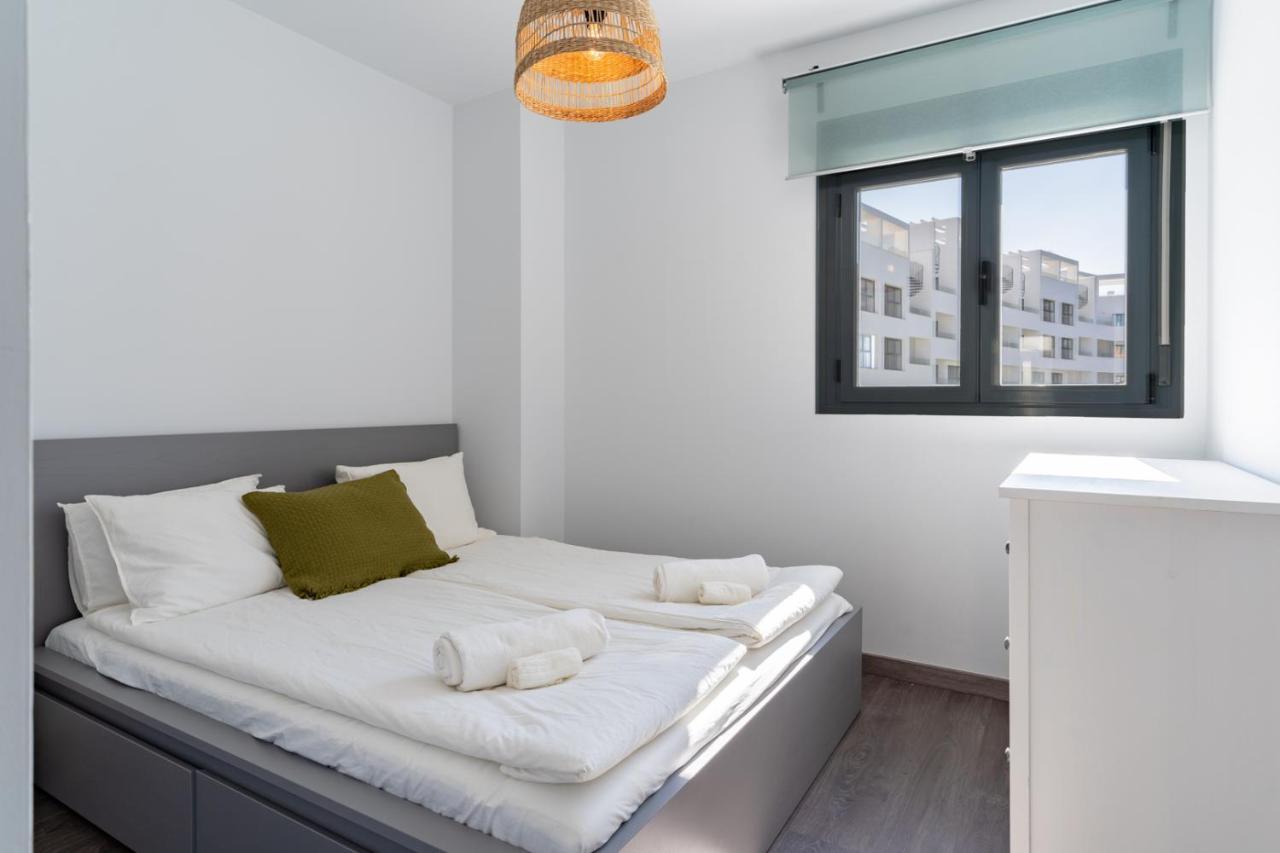 With Big Roof Terrace Apartment *