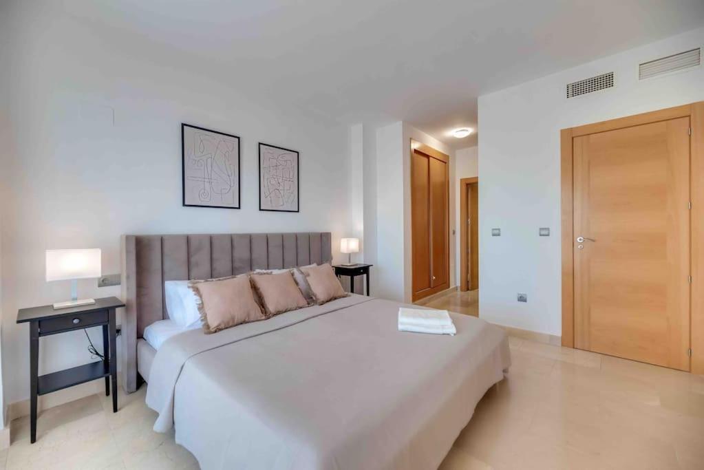 Luxury 3bdr In New Golden Mile, Marbella * Estepona
