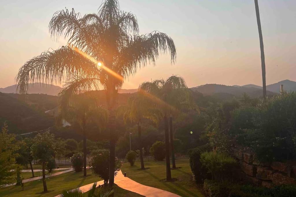 Luxury 3bdr In New Golden Mile, Marbella Estepona