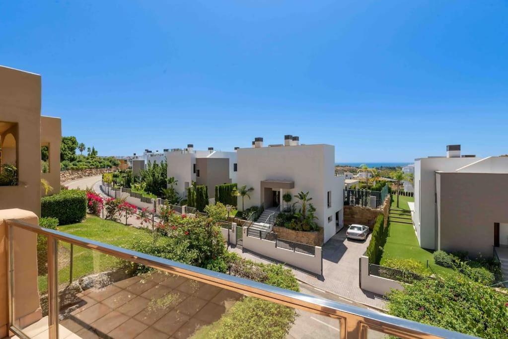 Luxury 3bdr In New Golden Mile, Marbella Apartment