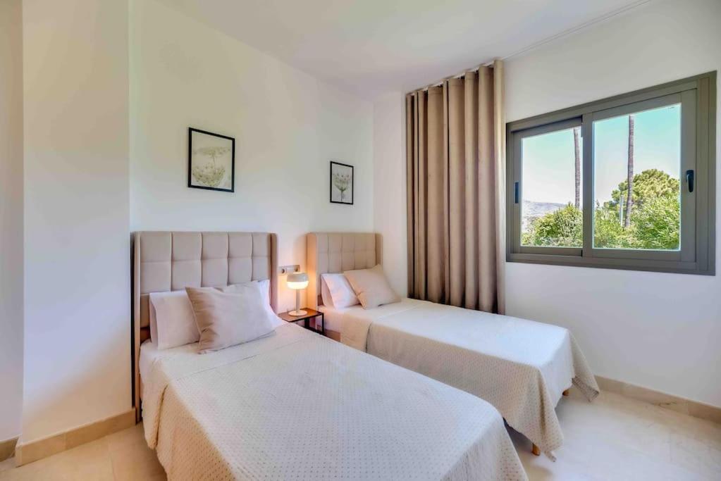 Luxury 3bdr In New Golden Mile, Marbella Estepona