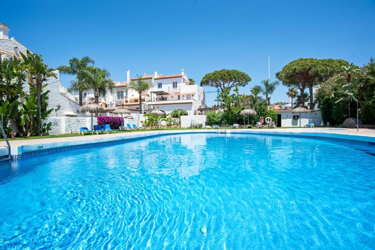 De 1 Estepona