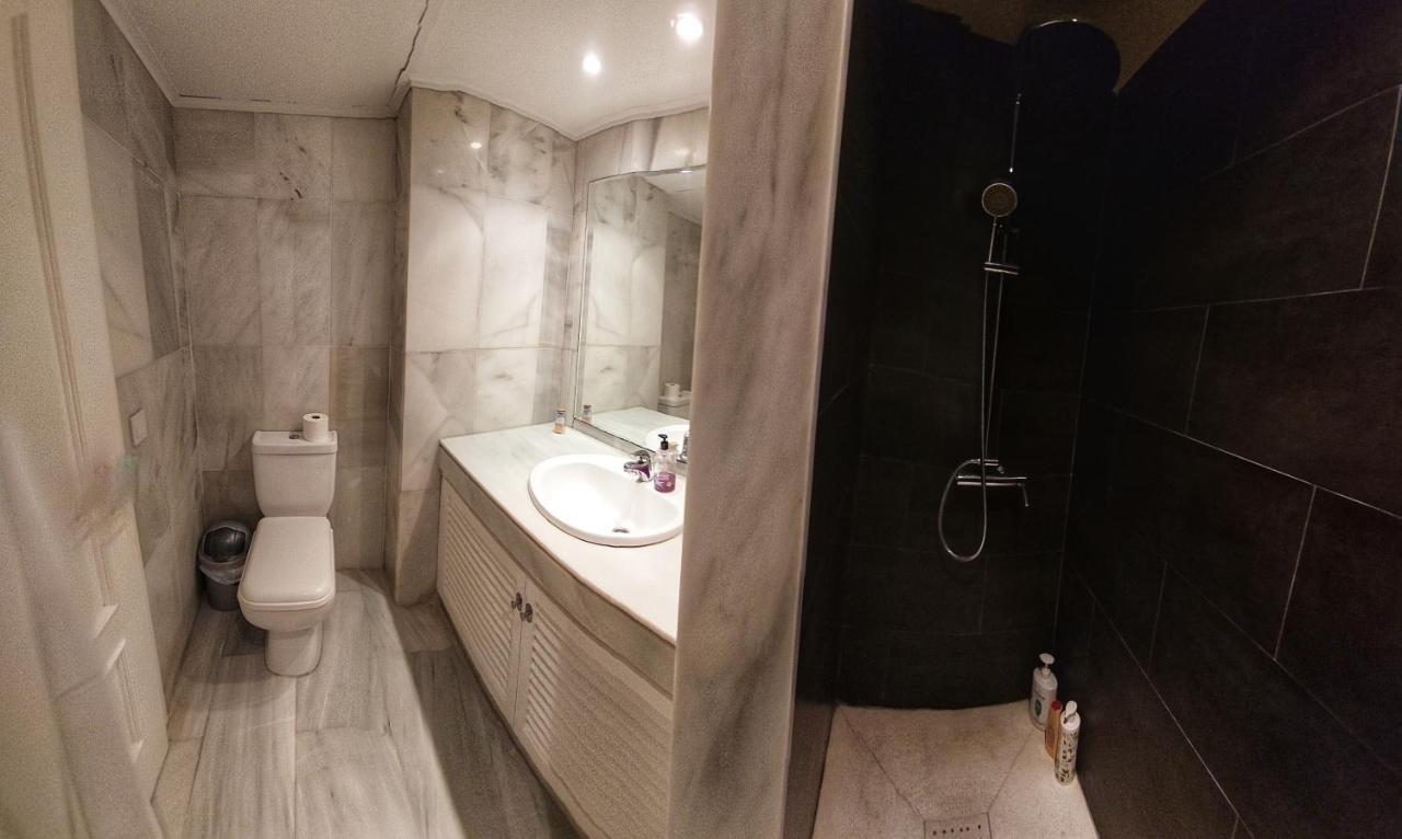 Triple Moraleja Costa Del Sol Homestay *