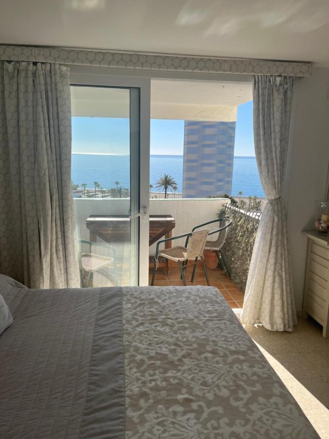 Large Three Bedroom Panoramic Sea Views Apartment *