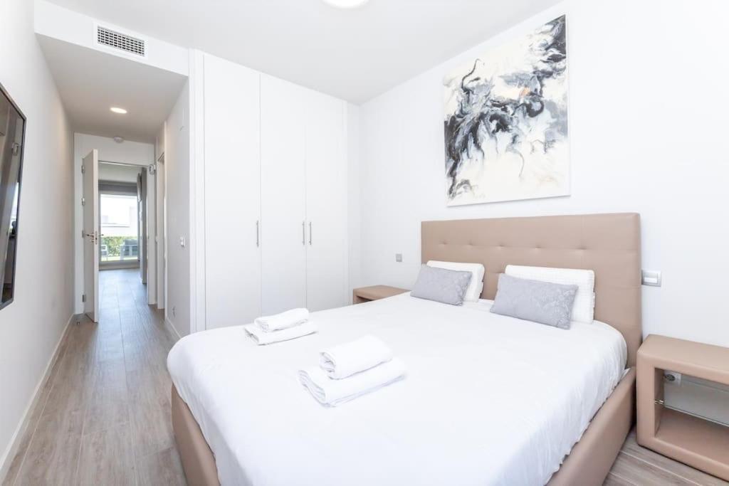 Apartment Stunning 2 Bedroom Ground Floor Le Mirage Rdr339 *