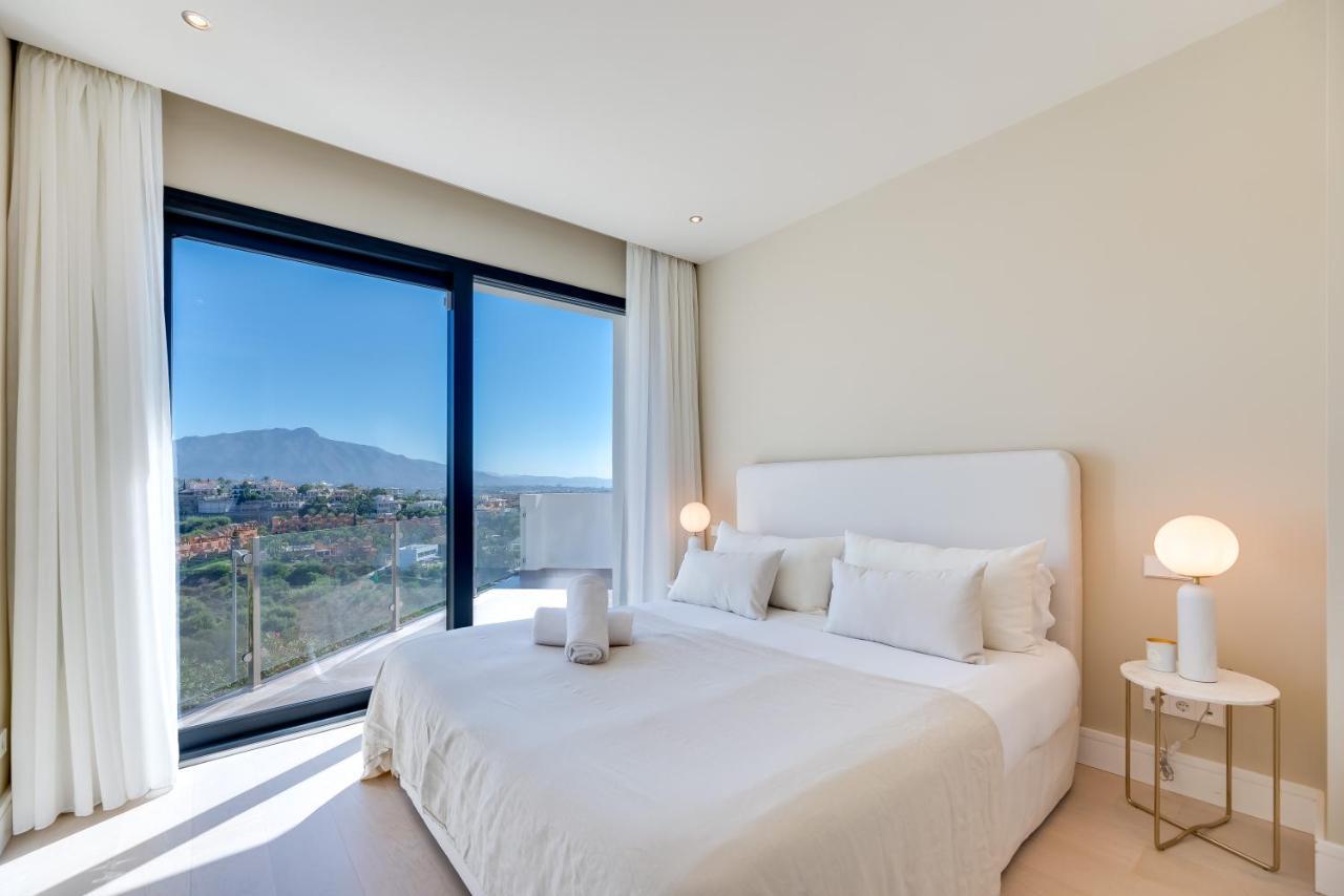 Paraiso: Luxury Sea View With Infinity Pool And Golf Villa