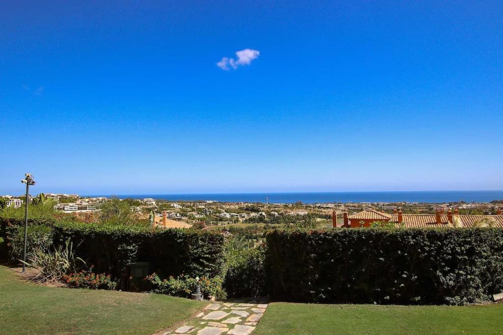 En Residencial De Lujo Flamengos Apartment Estepona