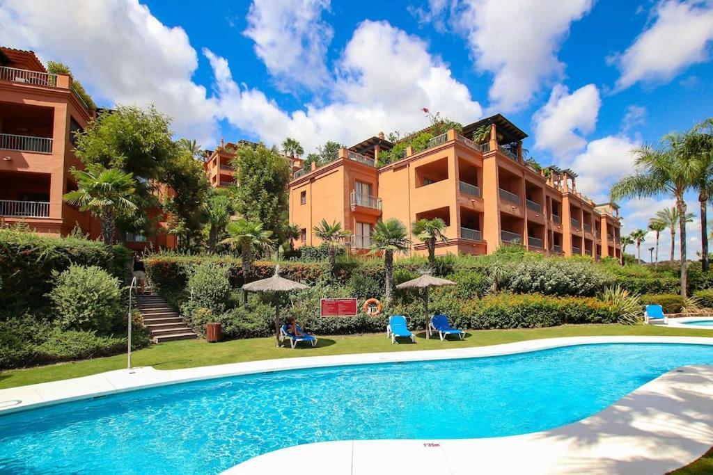 En Residencial De Lujo Flamengos Apartment Estepona