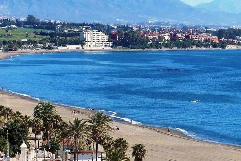 1st Line Of The Beach, La Rada Beach! Ac,wifi,terrace, Private Parking Apartment Estepona