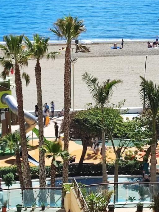 Apartment 1st Line Of The Beach, La Rada Beach! Ac,wifi,terrace, Private Parking