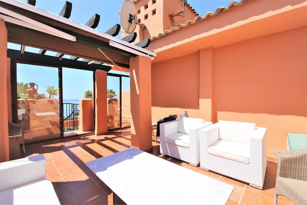 Apartment East Penthouse Alvida Estepona