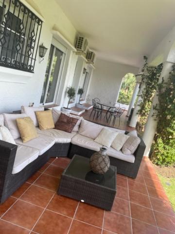 Exclusive Secluded With Private Pool Hot Tub & Bbq -7 Minutes From Marbella