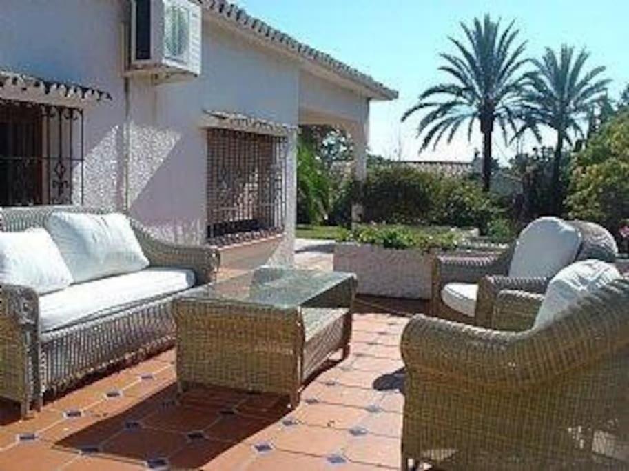 Villa Exclusive Secluded With Private Pool Hot Tub & Bbq -7 Minutes From Marbella