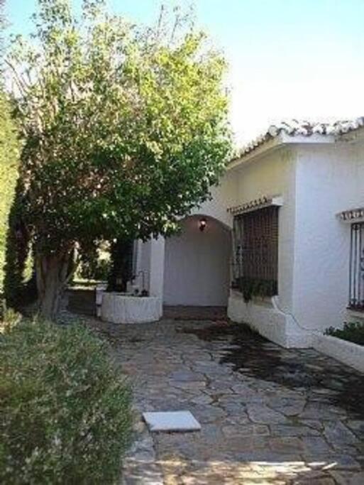 Exclusive Secluded With Private Pool Hot Tub & Bbq -7 Minutes From Marbella