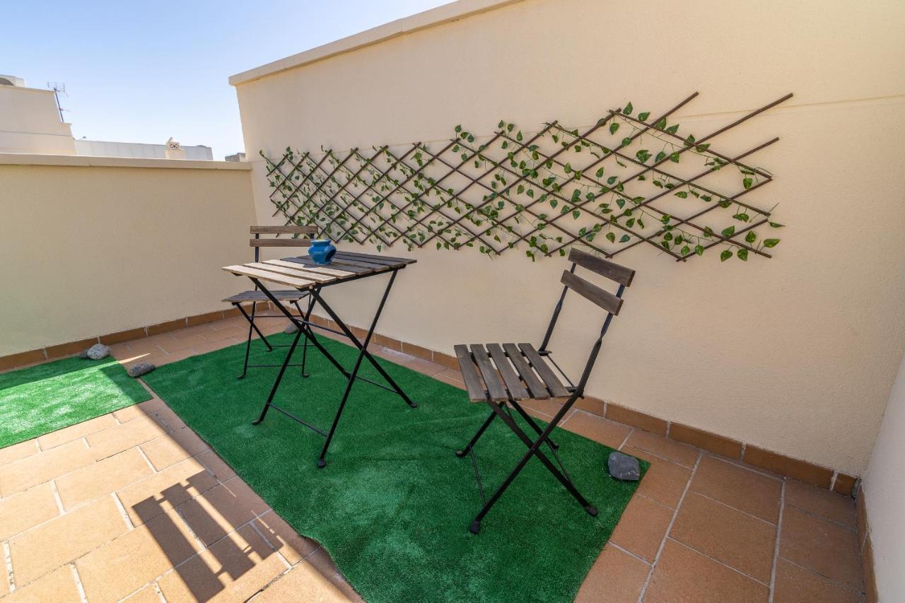 Apartment Cozy 2-bedroom Beachfront Retreat In Estepona