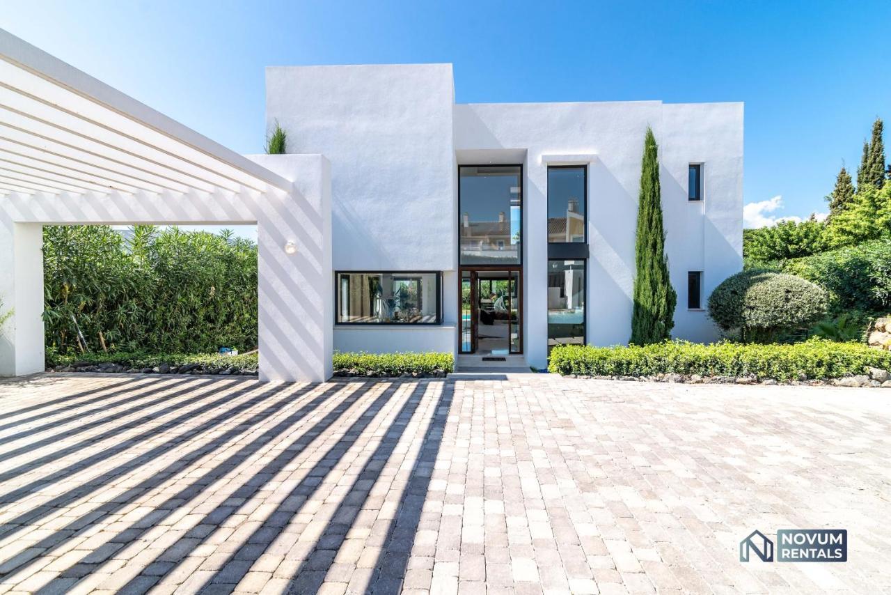 Villa Remarkable 5-bdrm - Heated Pool & Gym