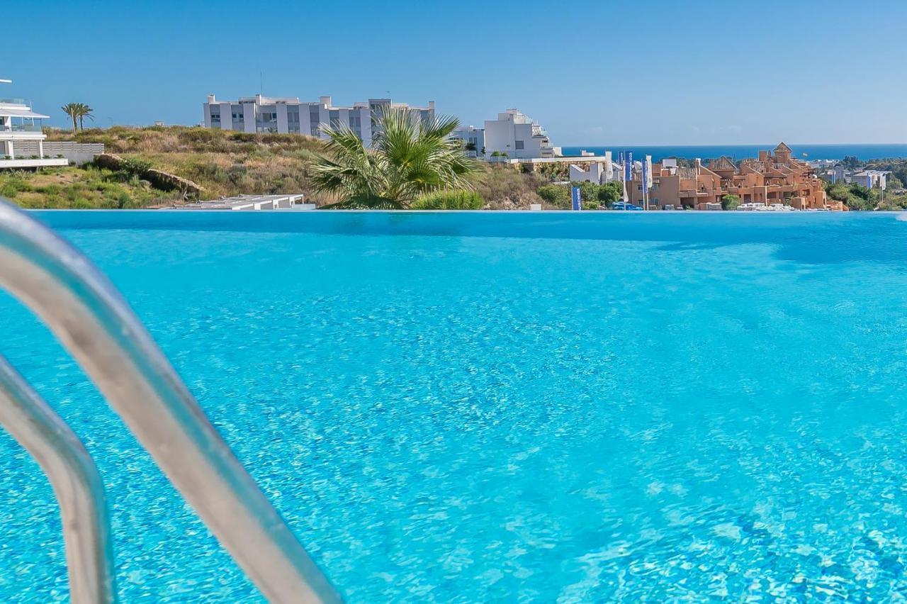 Unique 3-bdrm Townhouse, Stunning View, Pool & Bbq * Estepona