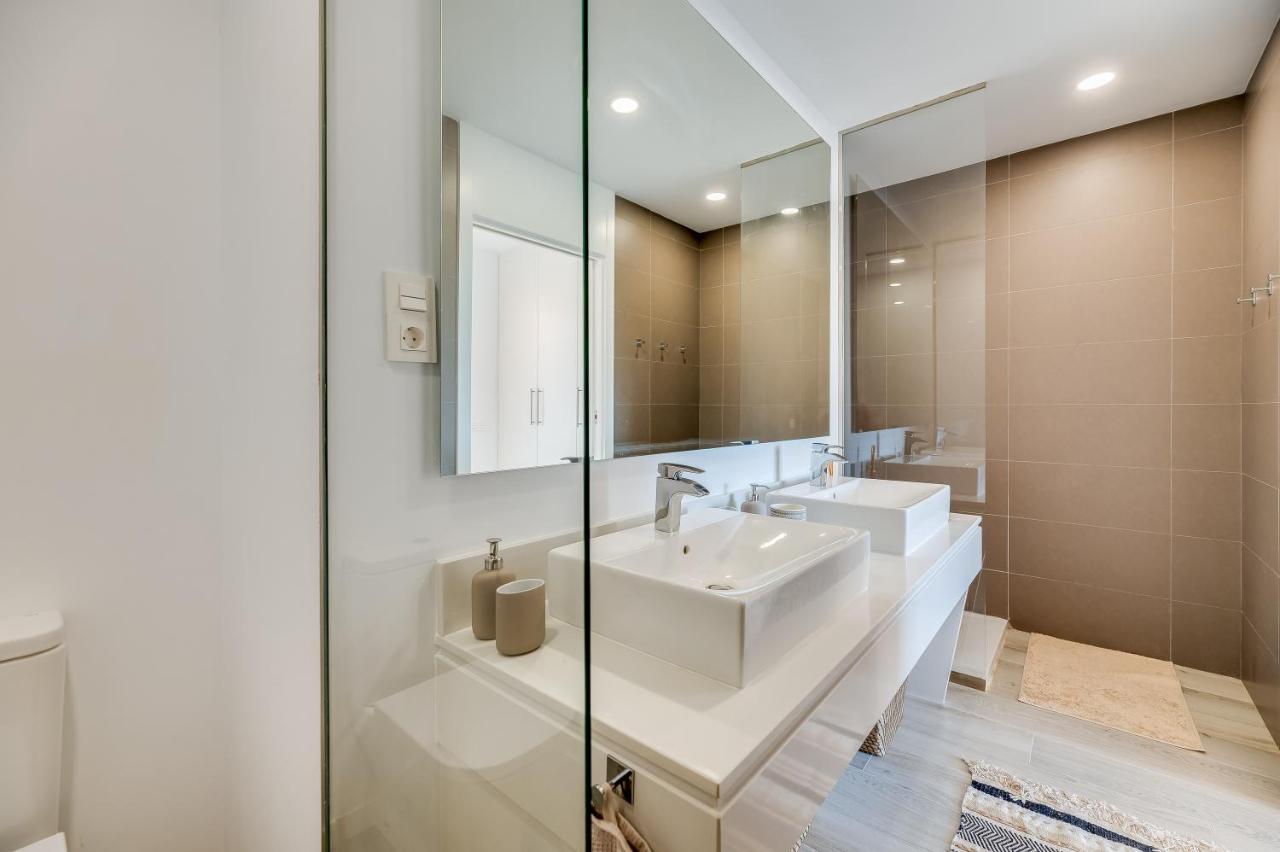 Apartment Unique 3-bdrm Townhouse, Stunning View, Pool & Bbq *