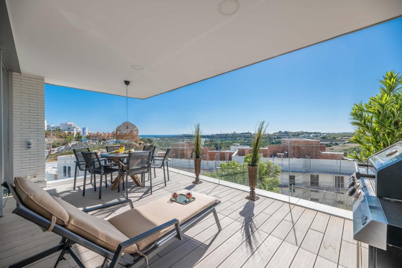 Apartment Unique 3-bdrm Townhouse, Stunning View, Pool & Bbq *