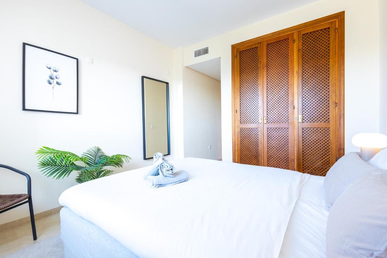 Floor Spacious With Sea Views In Costalita * Estepona