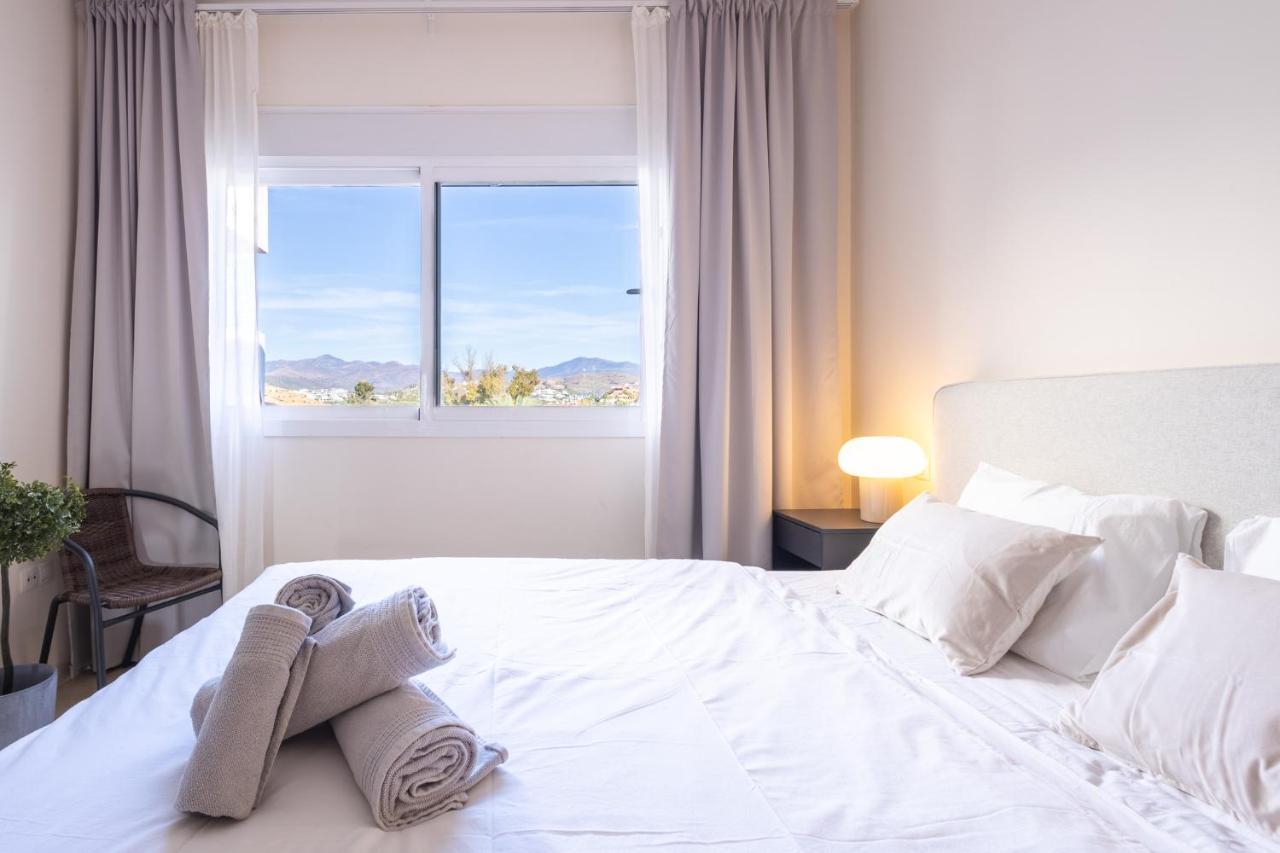 Floor Spacious With Sea Views In Costalita Apartment Estepona