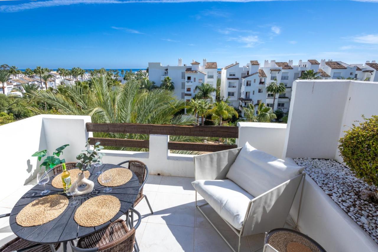 Floor Spacious With Sea Views In Costalita Apartment