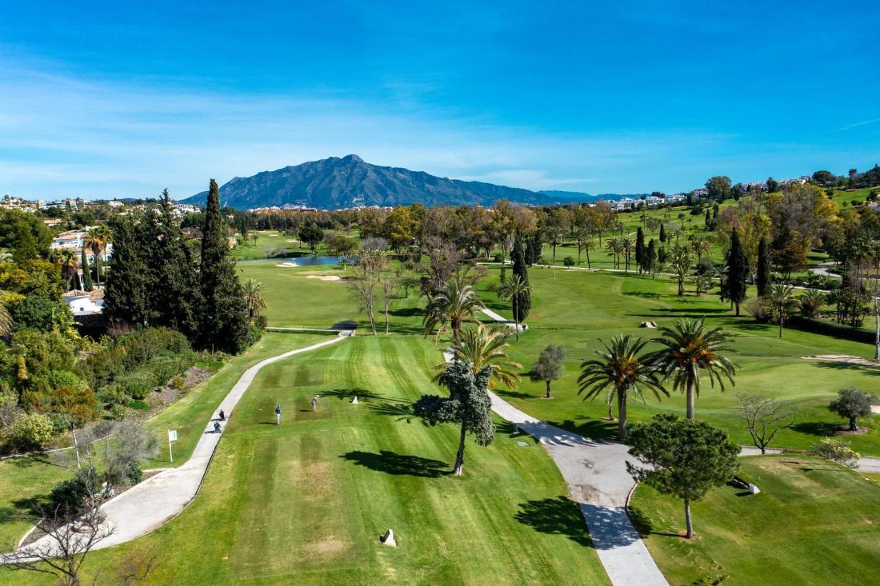 Floor Spacious With Sea Views In Costalita Apartment Estepona