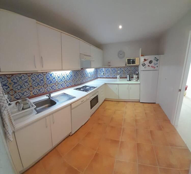 Great 2 Bedroom Flat For Golfers And Families! * Estepona